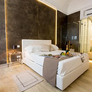 Palermo In Suite Aparthotel ShS
